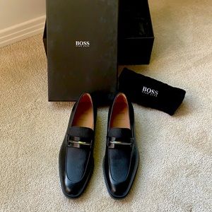 Brand new in box with dust bag Hugo Boss Stanford loafer black US size 6.5
